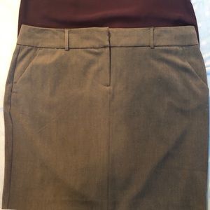 Old Navy grey skirt, size 16